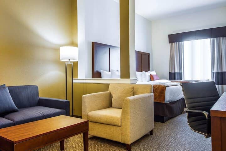Room 14 of 27